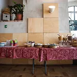 Auberge de jeunesse La Controra