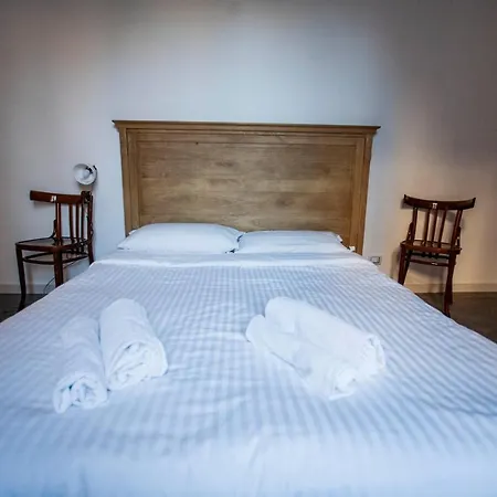 Hostel La Controra *