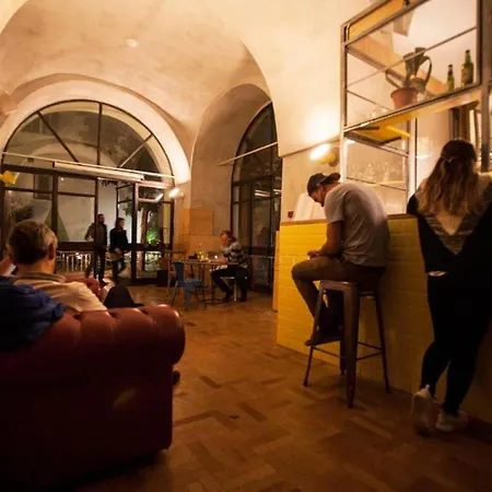 אכסניה La Controra *