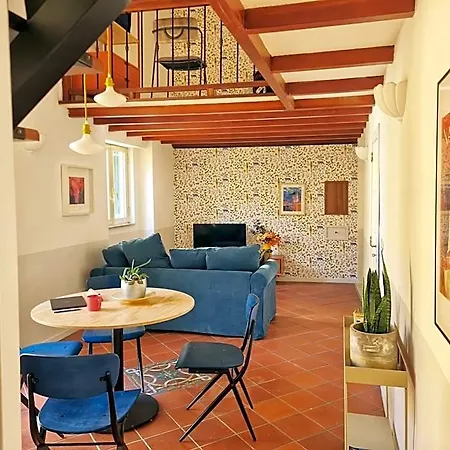 Hostel La Controra