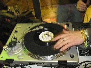 那不勒斯拉肯托拉旅馆 *