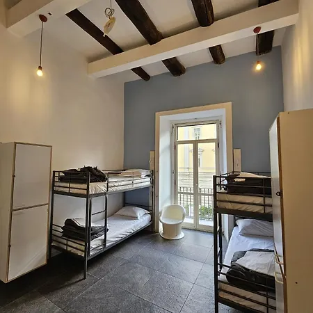 Hostel La Controra